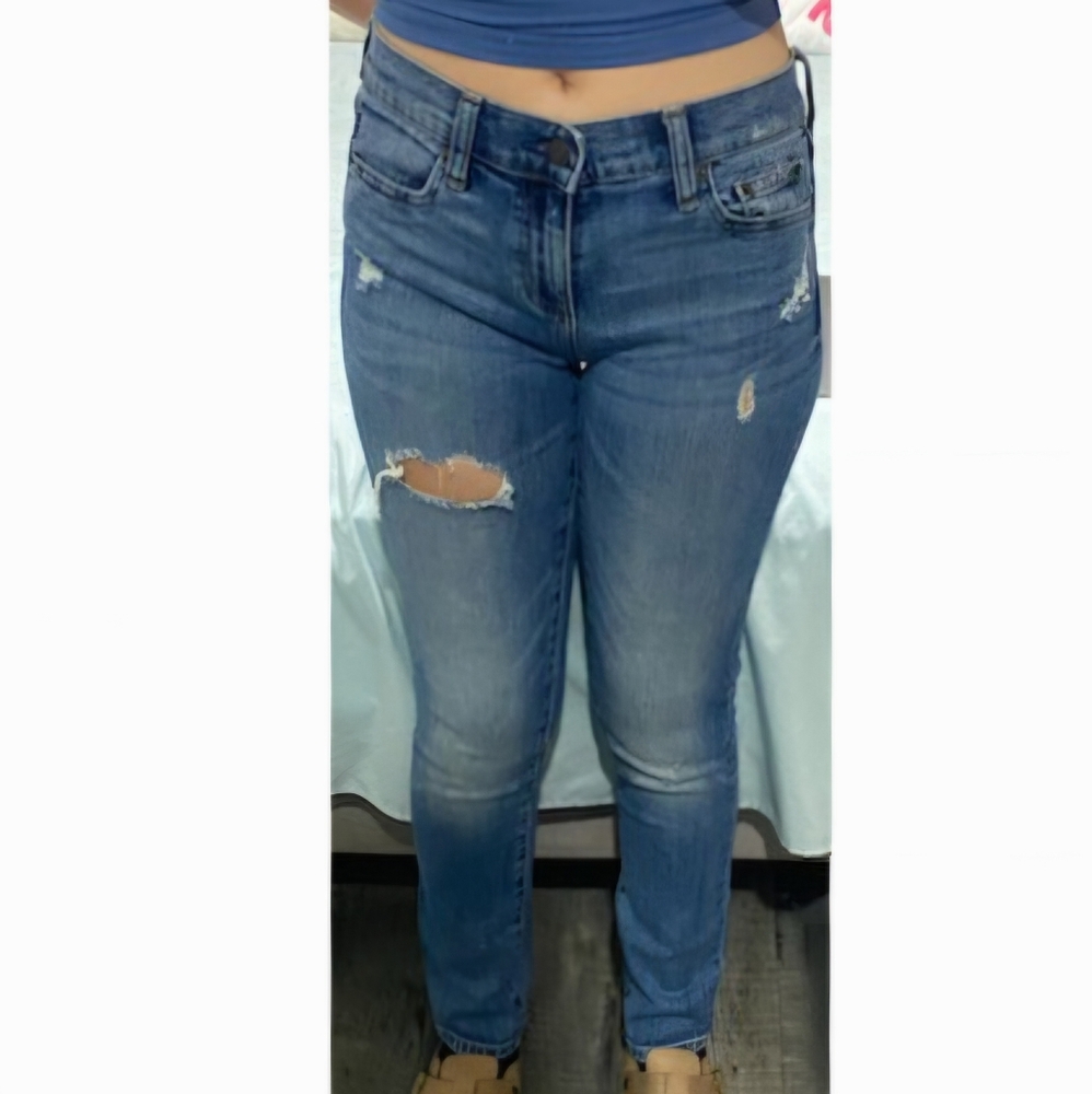 GAP 1969 Girlfriend Jeans